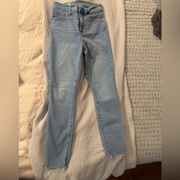 GAP True Skinny High Rise Jeans - Denim Blue - Picture 4 of 4